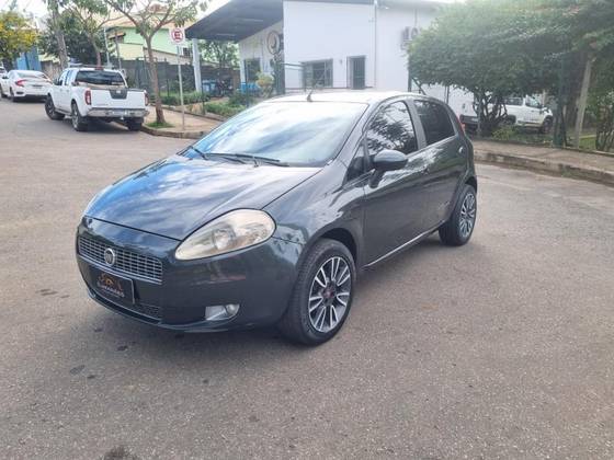 FIAT PUNTO 1.8 HLX 8V FLEX 4P MANUAL FIAT PUNTO 1.8 HLX 8V FLEX 4P MANUAL